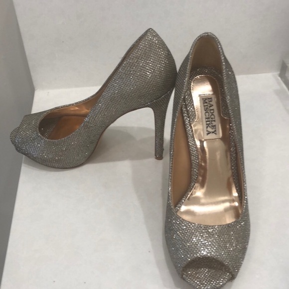 Badgley Mischka Shoes - badgley mischka  gold / silver sparkling heels 7